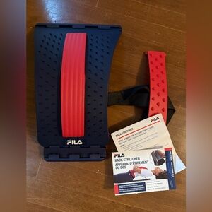 Fila Back Stretcher in Black and White